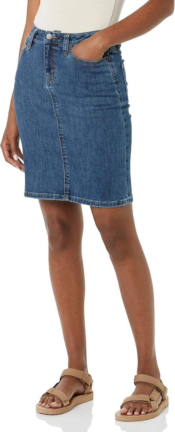 Amazon Essentials Women's Classic Fit 5-Pocket Denim Skirt