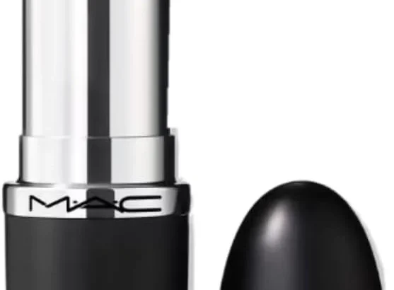 MAC Macximal Satin Lipstick in Creme D Nude (833)