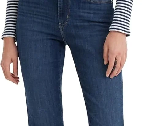 Levi's Women's Classic Straight Jeans, Mid Rise Blue Denim Pants for Everyday Wear