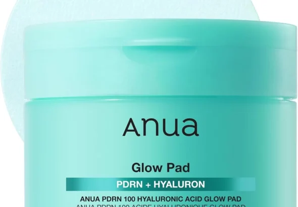 Hyaluronic Acid Toner Pads for Moisturizing and Glowing Skin