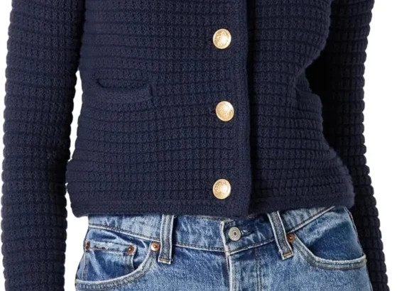 Amazon Essentials Women's Regular Fit Midweight Cotton Fluffy Smart Cardigan with Gold Buttons