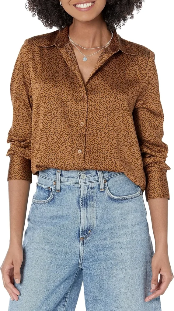 Amazon Essentials Women's Regular-Fit Satin Button Down Blouse (Available in Plus Size)