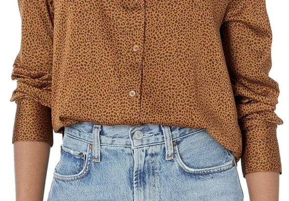 Amazon Essentials Women's Regular-Fit Satin Button Down Blouse (Available in Plus Size)