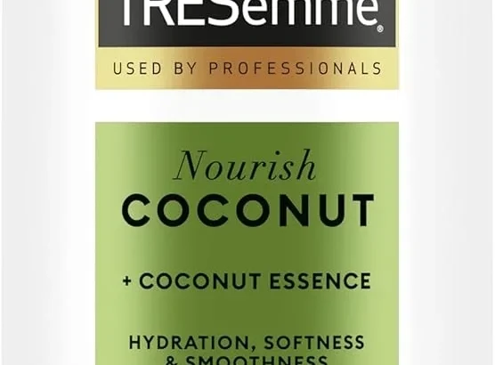 TRESemm Nourish Coconut Conditioner with coconut essence for hydrated, soft & smooth hair 6x 680 ml