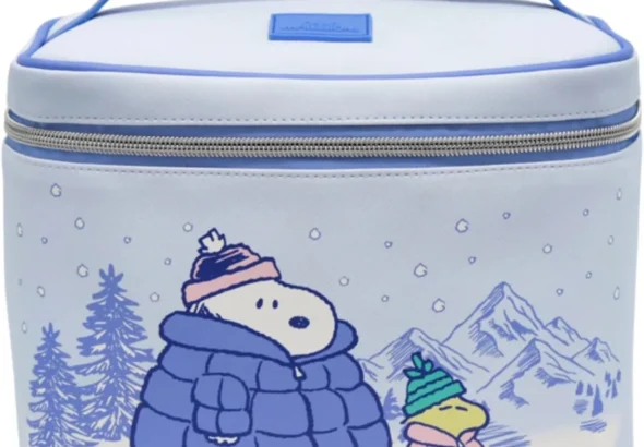 Impressions Vanity Peanuts Snoopy Winter Makeup Train Case with Artwork, Top Handle Carry Strap Makeup Bag with Slip Pocket, Brush Holder Pocket and Silver Hardware Travel Makeup Organizer for Women