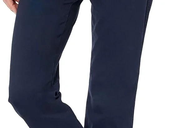 Amazon Essentials Women's Curvy Straight-Fit Stretch Twill Chino Trousers