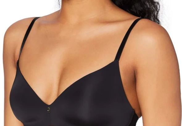 Triumph Women's Body Make-Up Essentials P 01