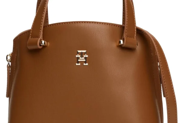 Tommy Hilfiger Women's Modern Tote Bag With Zipper Tote Bag