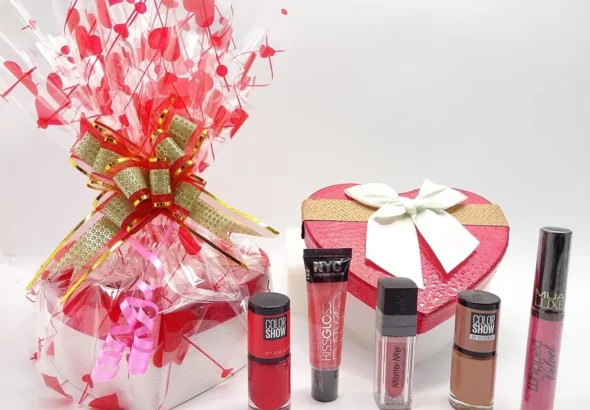 Gift Hamper For Her, Luxury Gift Set For Ladies, Make Up Kit