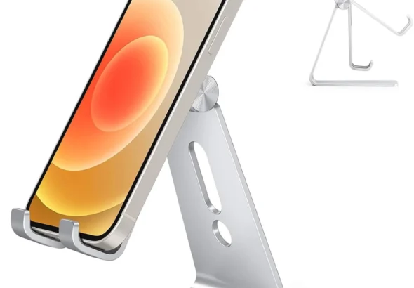 OMOTON Phone Holder, Multi-Angle Adjustable Desk Phone Holder, Aluminum Cell Phone Holder Compatible with iPhone 13 Pro/13/12 Pro Max/12/11 Pro/XR, Samsung S20/S10/S9, Silver